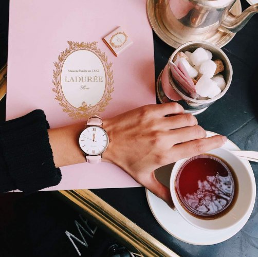 Relógio Paul Rich de senhora em ouro com bracelete de couro genuíno - Pink Leather