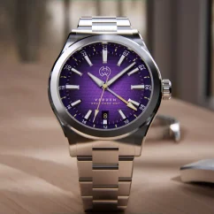 Męski srebrny zegarek Henryarcher Watches ze stalowym paskiem Verden GMT - Purple Eclipse 39MM Automatic