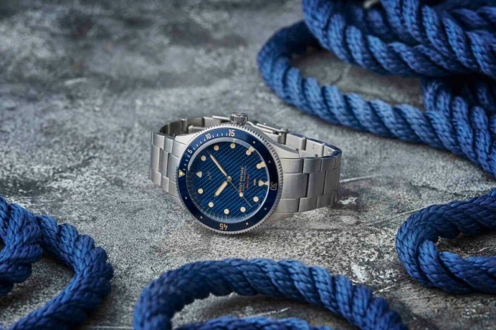 Strieborné pánske hodinky About Vintage s oceľovým pásikom At´sea Steel / Blue Turtle Vintage 1926 39MM