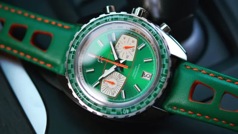 Silberne Herrenuhr Straton Watches mit Ledergürtel Syncro Green 44MM