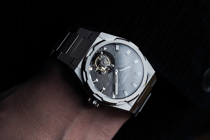 Silberne Herrenuhr Aisiondesign Watches mit Stahlband Tourbillon - Meteorite Dial Gunmetal 41MM